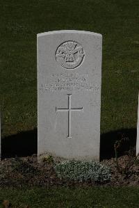 Ypres Reservoir Cemetery - Peckover, Sydney