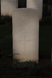 Ypres Reservoir Cemetery - Phillips, W