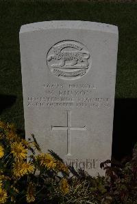 Ypres Reservoir Cemetery - Pinyon, W