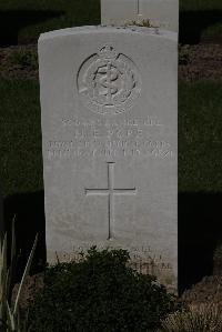 Ypres Reservoir Cemetery - Pope, Herbert Edward