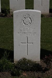 Ypres Reservoir Cemetery - Potts, H W