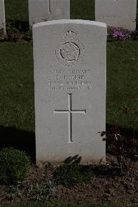 Ypres Reservoir Cemetery - Pound, C