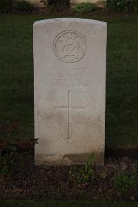 Ypres Reservoir Cemetery - Punter, H H