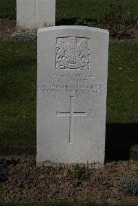 Ypres Reservoir Cemetery - Rae, Colin William