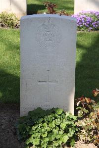 Ypres Reservoir Cemetery - Richards, George Edwin