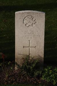 Ypres Reservoir Cemetery - Ririe, A