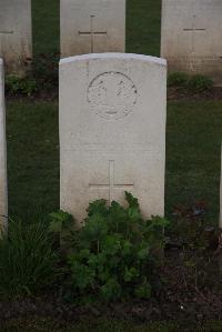 Ypres Reservoir Cemetery - Robertson, Lewis