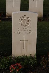 Ypres Reservoir Cemetery - Robson, R R