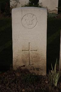 Ypres Reservoir Cemetery - Rowe, D