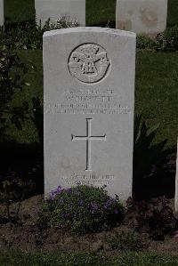 Ypres Reservoir Cemetery - Rowett, W