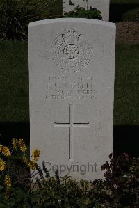 Ypres Reservoir Cemetery - Russell, L C