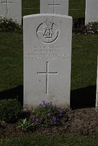 Ypres Reservoir Cemetery - Simmons, George