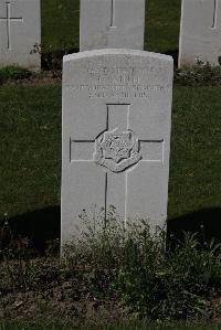 Ypres Reservoir Cemetery - Smith, C