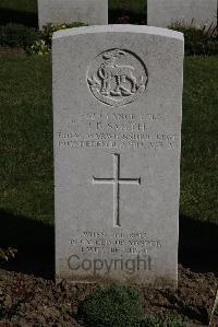 Ypres Reservoir Cemetery - Smith, Isaac Ernest