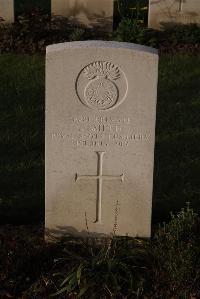 Ypres Reservoir Cemetery - Smith, J