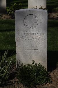 Ypres Reservoir Cemetery - Smith, T V G