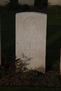 Ypres Reservoir Cemetery - Stainforth, R T