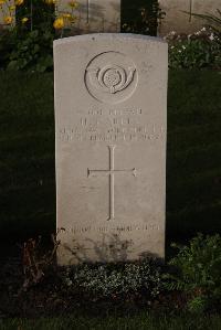 Ypres Reservoir Cemetery - Starkey, H