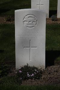 Ypres Reservoir Cemetery - Swindle, H