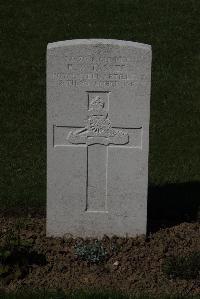 Ypres Reservoir Cemetery - Tasker, F W