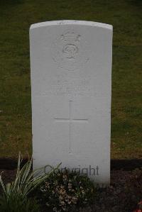 Ypres Reservoir Cemetery - Taylor, John Robert