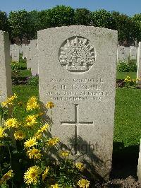 Ypres Reservoir Cemetery - Taylor, Richard Hamilton