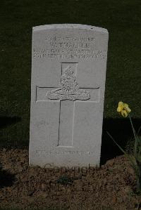 Ypres Reservoir Cemetery - Thacker, Wilfrid