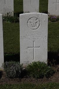 Ypres Reservoir Cemetery - Thomas, Percy Victor