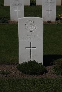 Ypres Reservoir Cemetery - Thwaites, F