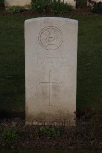 Ypres Reservoir Cemetery - Tickner, E G