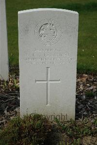 Bailleul Communal Cemetery Extension (Nord) - Alexander, John Rutherford