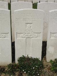 Bailleul Communal Cemetery Extension (Nord) - Allen, J