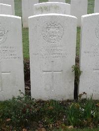 Bailleul Communal Cemetery Extension (Nord) - Arnold, Arthur William