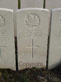 Bailleul Communal Cemetery Extension (Nord) - Bateman, Gordon Chesterfield