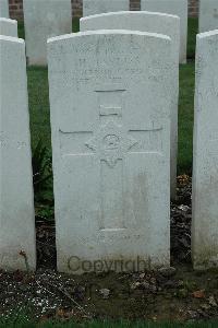 Bailleul Communal Cemetery Extension (Nord) - Bayliss, H