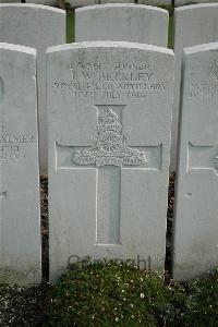 Bailleul Communal Cemetery Extension (Nord) - Beckley, John Walter