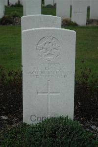 Bailleul Communal Cemetery Extension (Nord) - Bennett, Albert Edward