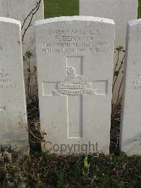 Bailleul Communal Cemetery Extension (Nord) - Bennett, Frank