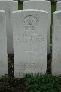 Bailleul Communal Cemetery Extension (Nord) - Bentley, Thomas Herbert