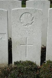 Bailleul Communal Cemetery Extension (Nord) - Birkett, A H