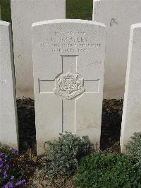 Bailleul Communal Cemetery Extension (Nord) - Bratley, J J