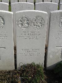 Bailleul Communal Cemetery Extension (Nord) - Bratton, C E