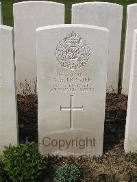 Bailleul Communal Cemetery Extension (Nord) - Brazier, G E