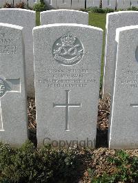 Bailleul Communal Cemetery Extension (Nord) - Brown, C