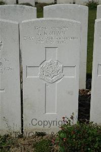 Bailleul Communal Cemetery Extension (Nord) - Brown, J