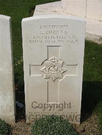 Bailleul Communal Cemetery Extension (Nord) - Bryant, E