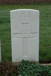 Bailleul Communal Cemetery Extension (Nord) - Bullough, C B