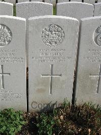 Bailleul Communal Cemetery Extension (Nord) - Bunting, D