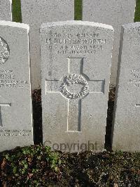 Bailleul Communal Cemetery Extension (Nord) - Butterworth, Henry