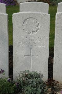 Bailleul Communal Cemetery Extension (Nord) - Cagney, John